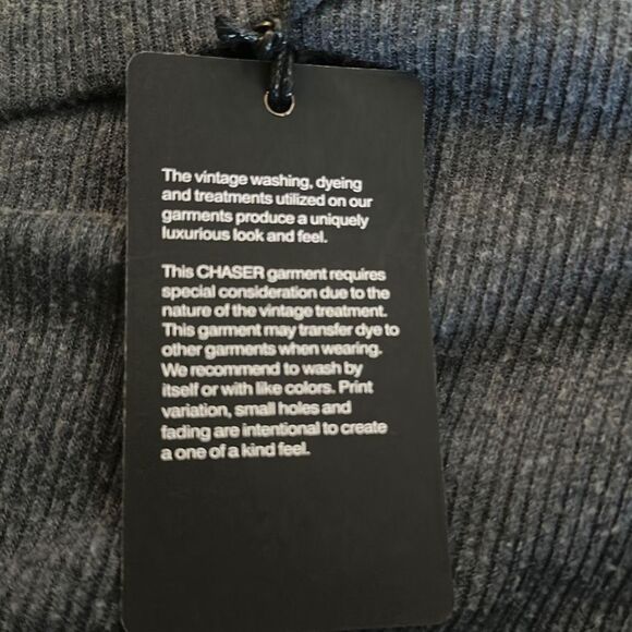 Chaser Women’s Ribbed Bell Sleeve size Medium NEW Wide Neck - Picture 6 of 6